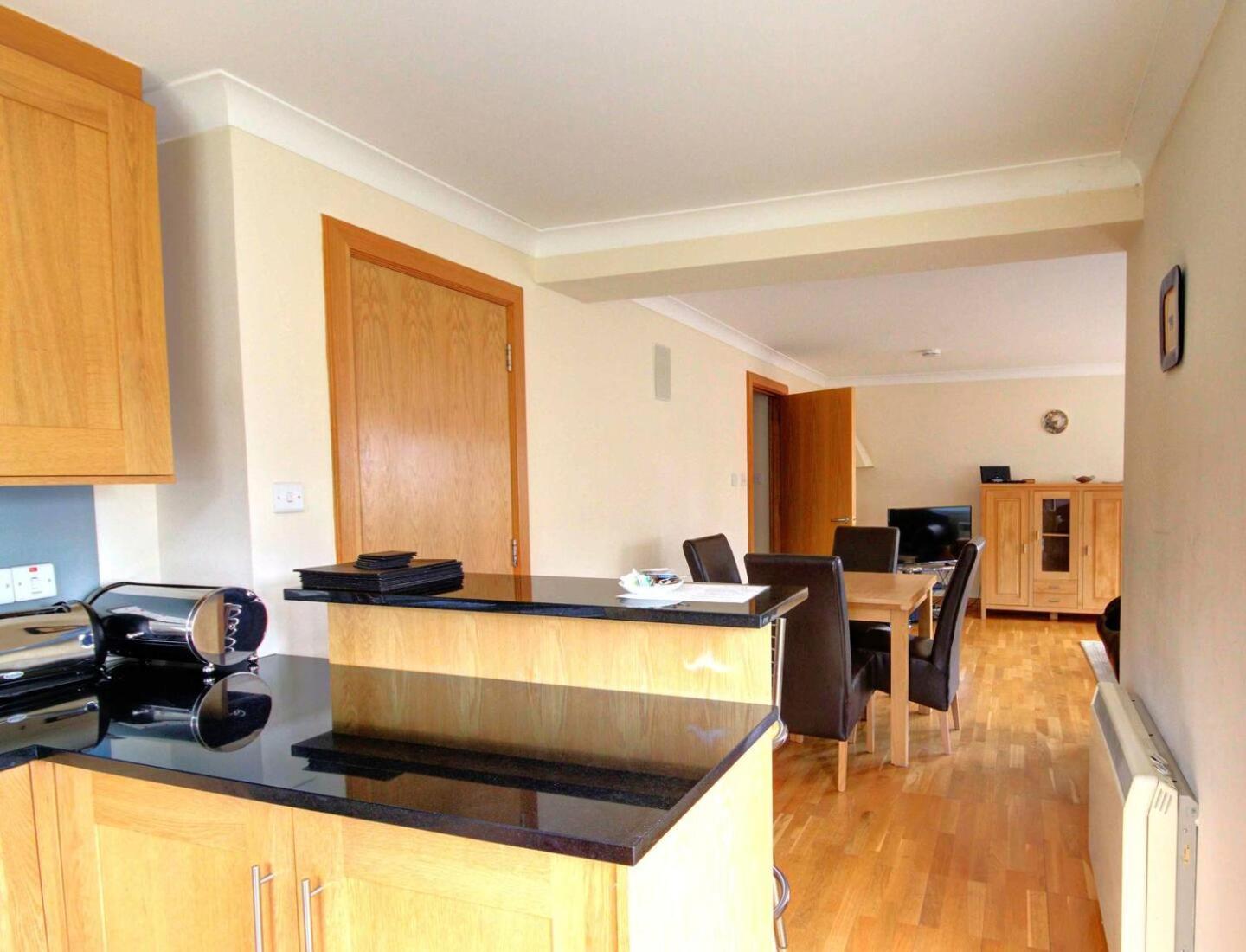 No1 The Links Apartment, Брора Екстериор снимка